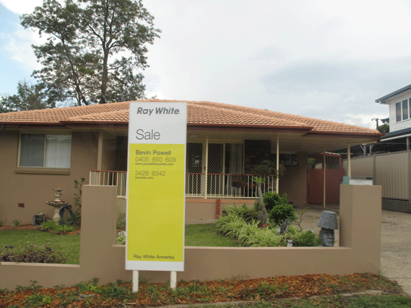 blogs/salisbury-for-sale-house.gif